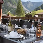 Simply - Chalet Des Montagnes شاليه مورزين