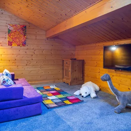 Simply - Chalet Des Montagnes شاليه مورزين